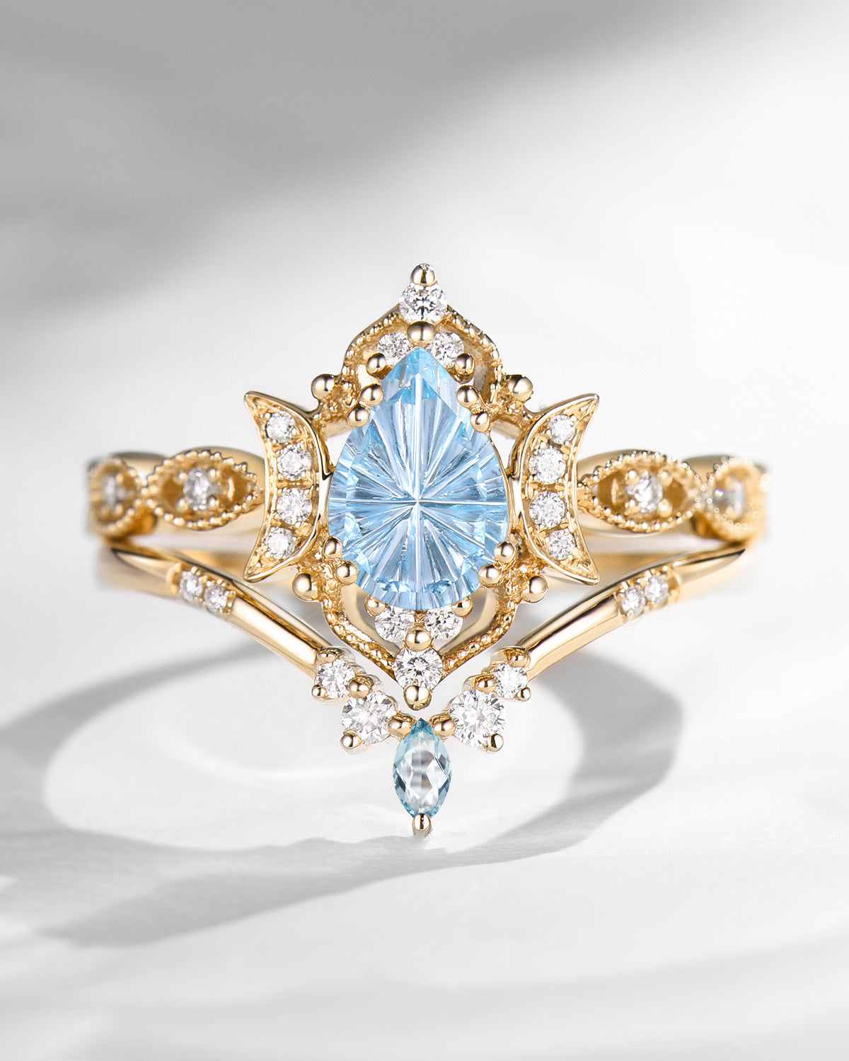 Crescent Moon | Fantasy Carved Natural Aquamarine Engagement Ring Set 2pcs - Luna