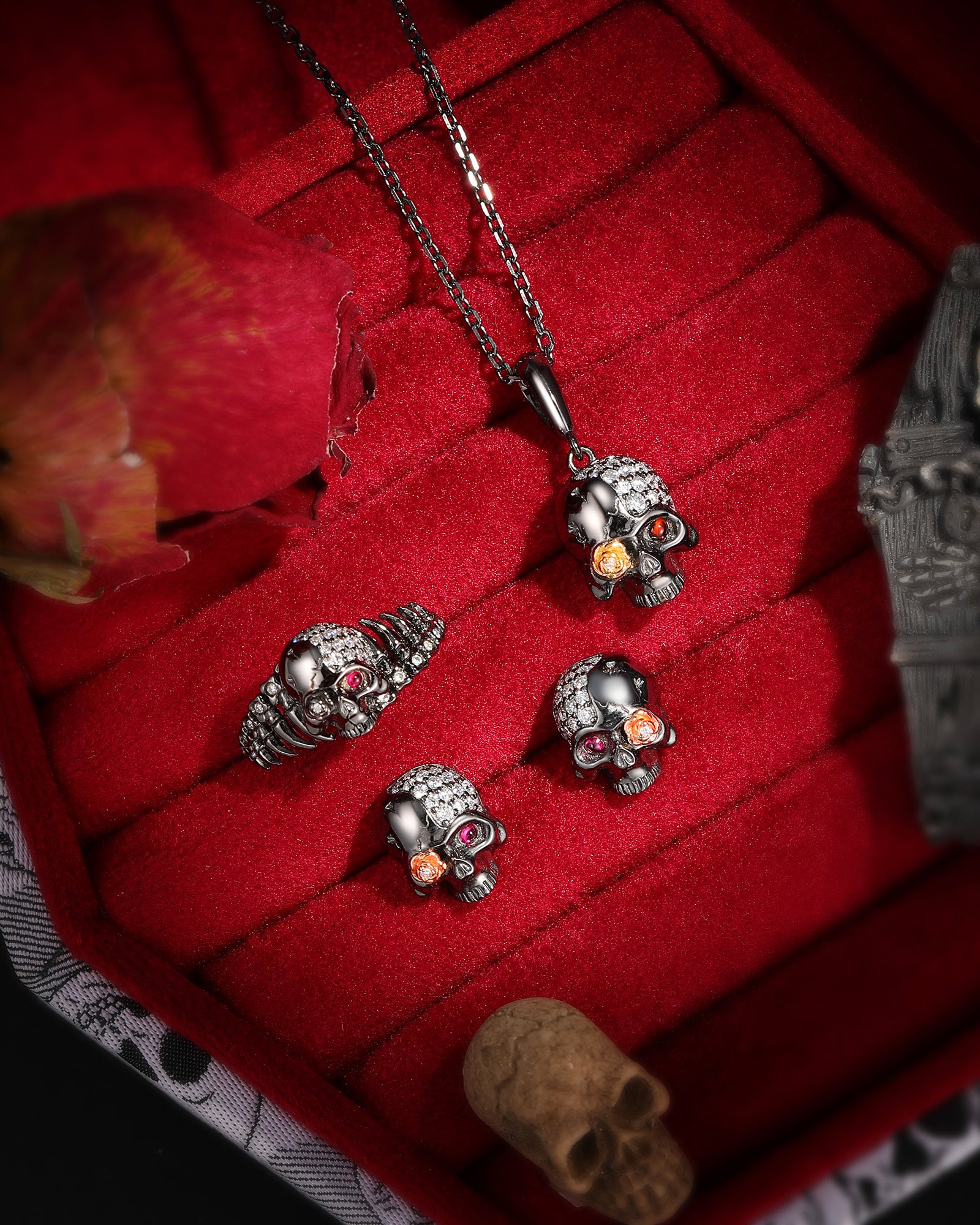 Classic Skull Collection