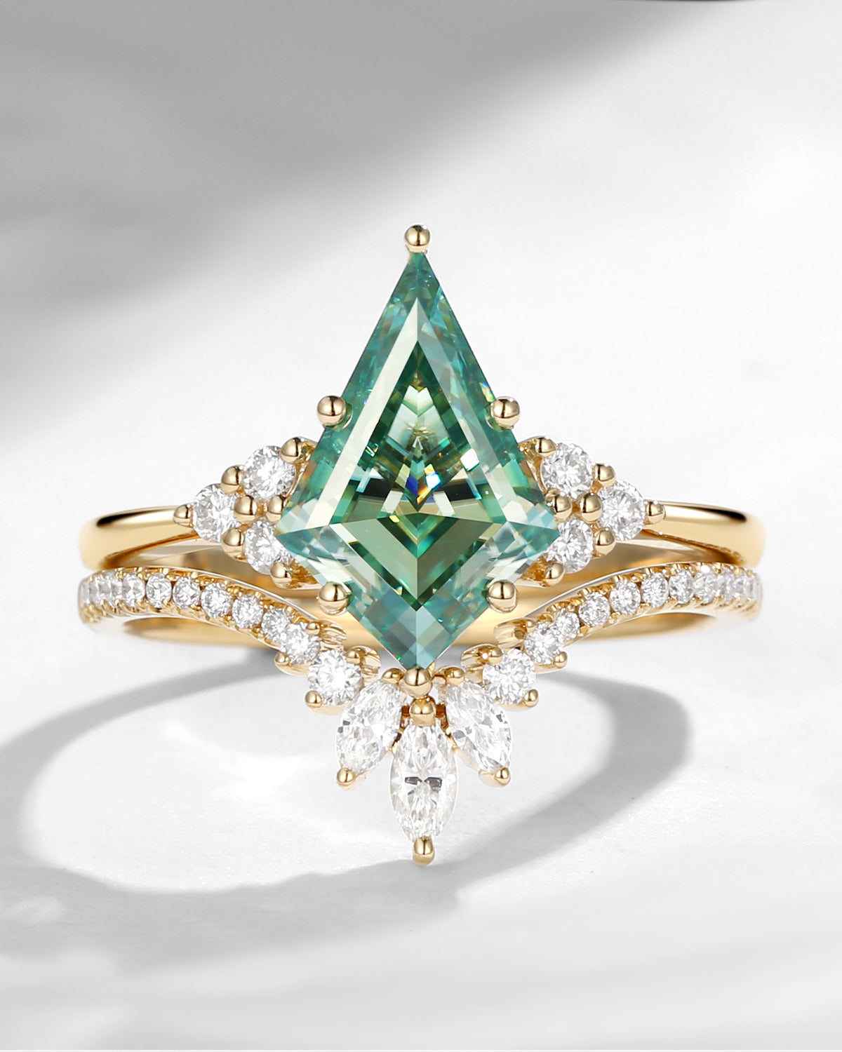 2.0ct Kite Cut Green Moissanite Engagement Ring Set