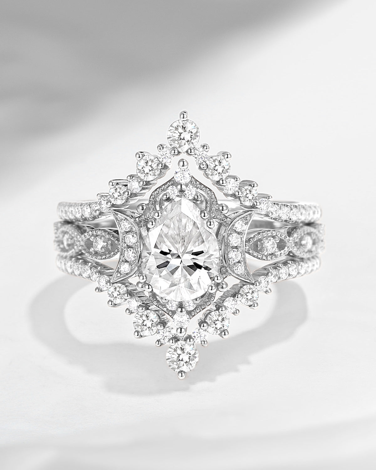 Crescent moon | Moissanite Crescent Engagement Ring Set 3pcs In Pea