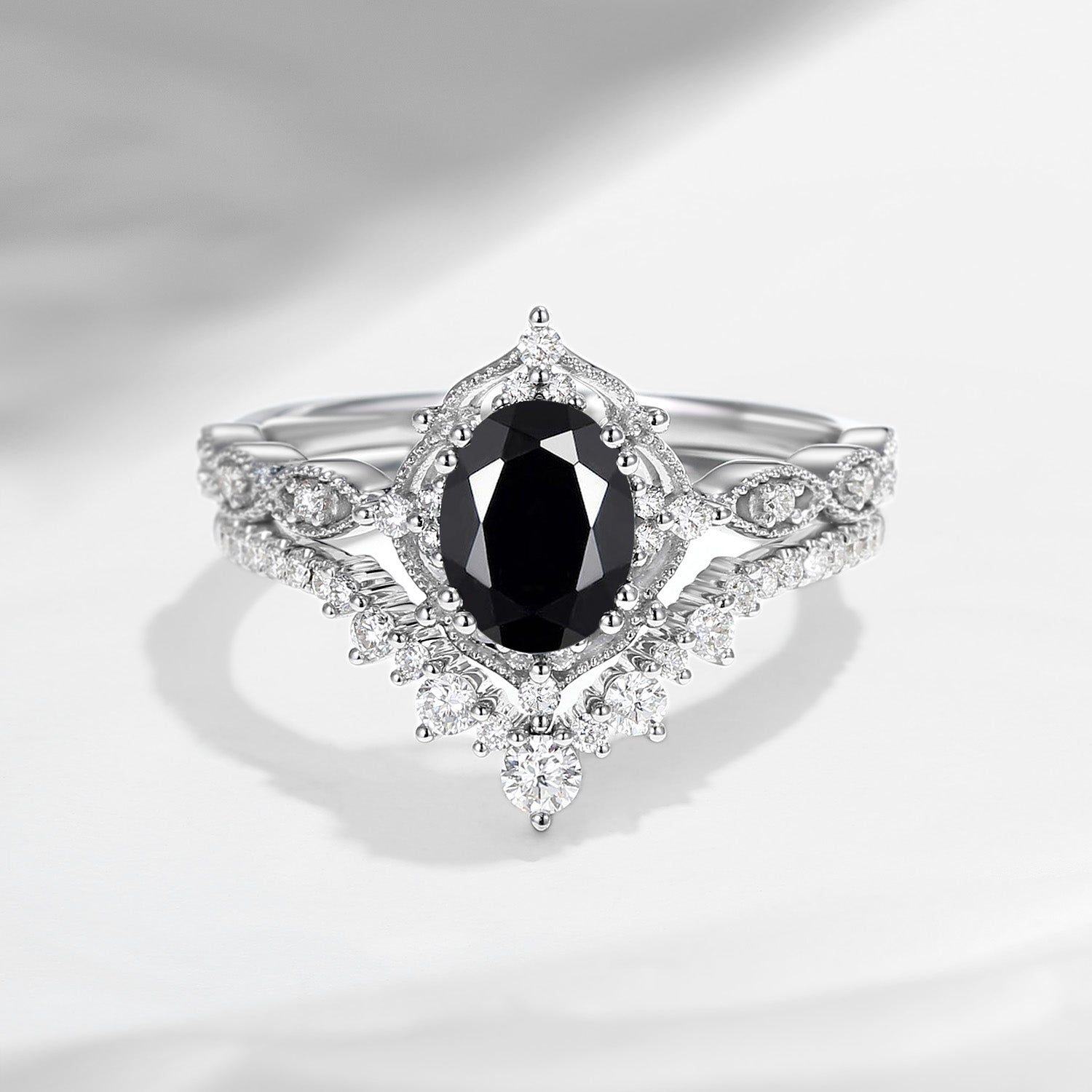 18k Antique Oval Black Moissanite Ring Set 2pcs