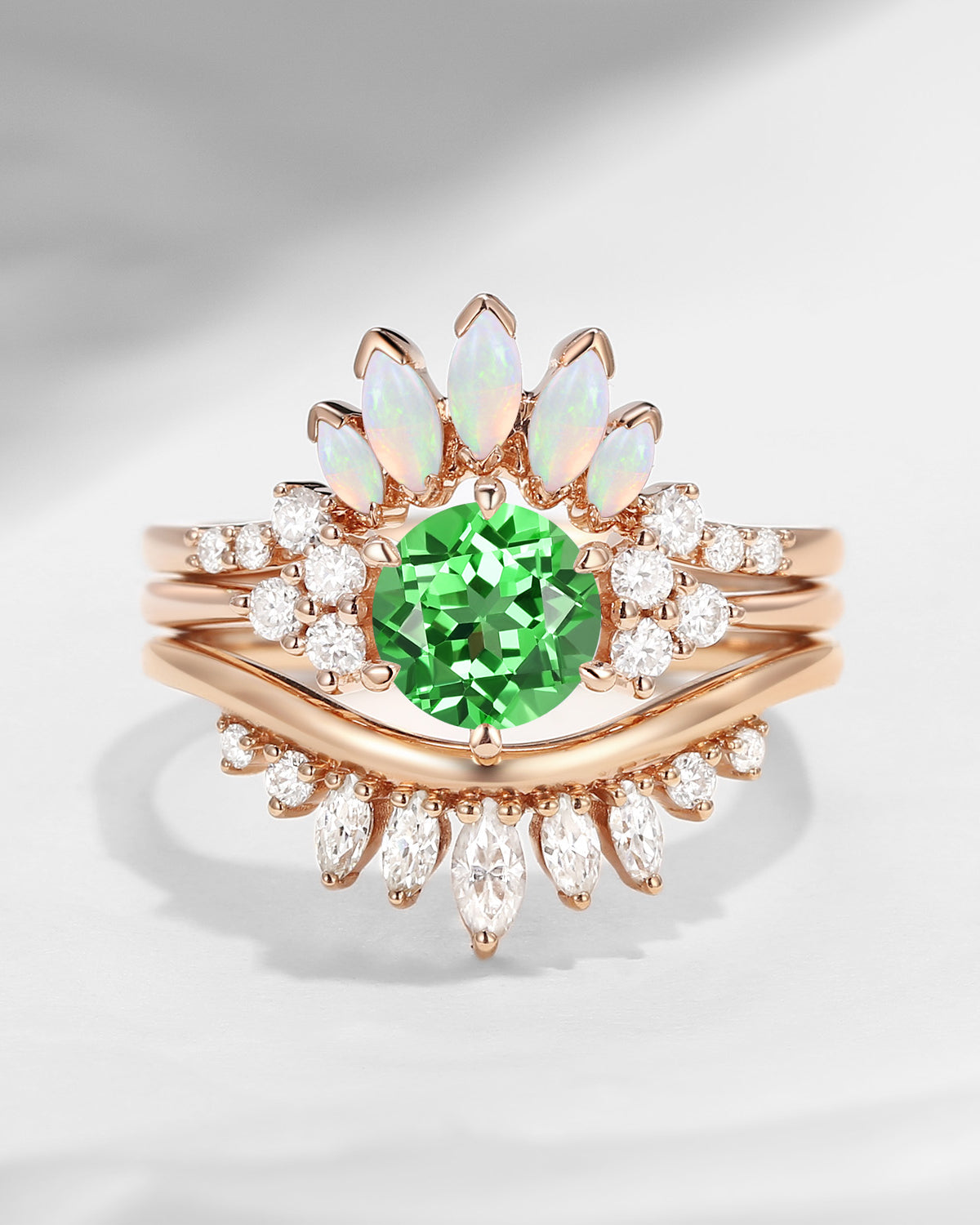 Bette‘s Eyes | Lab Tsavorite Engagement Ring Set 3pcs