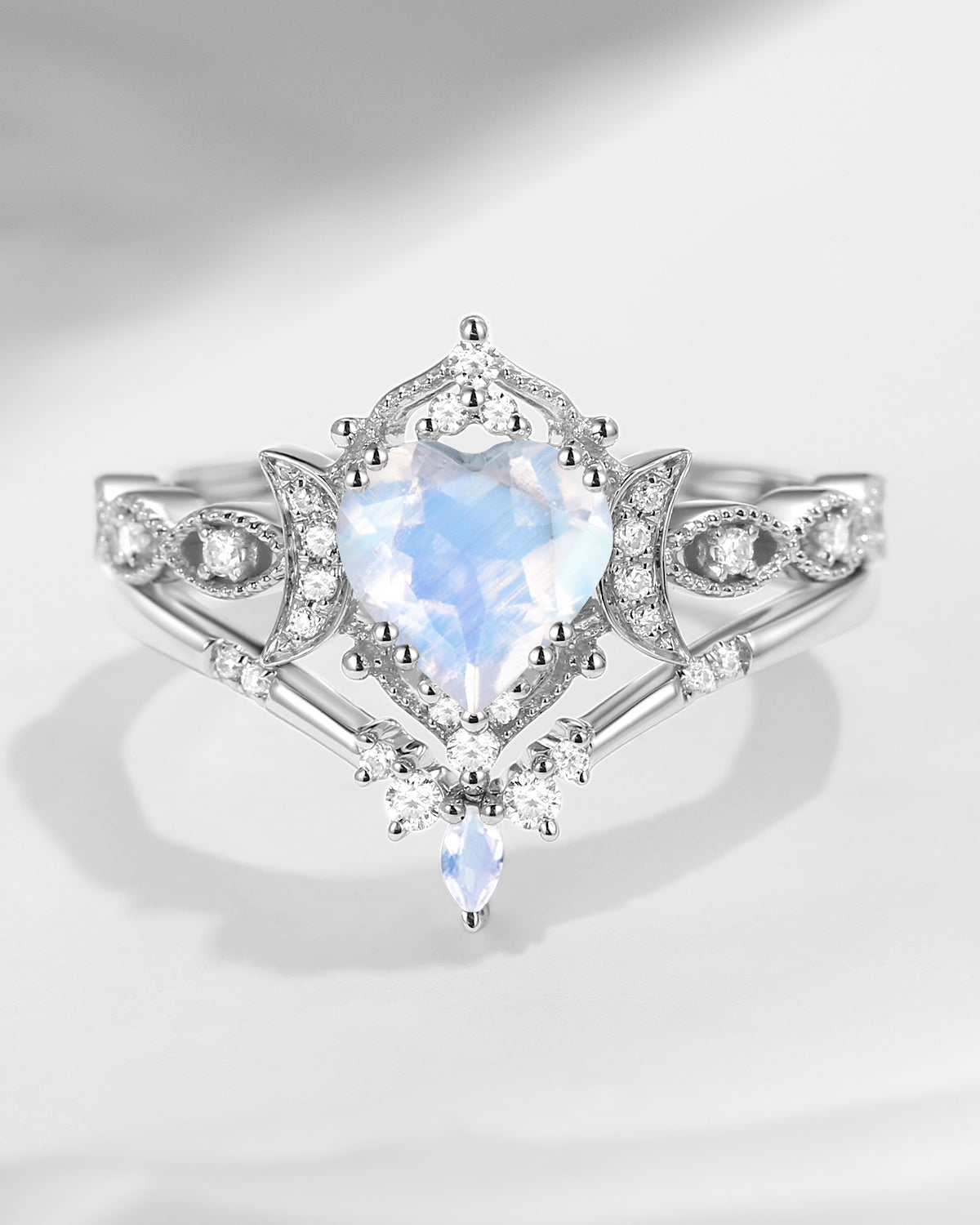 Crescent Moon | 1.5ct 18K Heart Shaped Moonstone Engagement Ring Set 2pcs - Luna