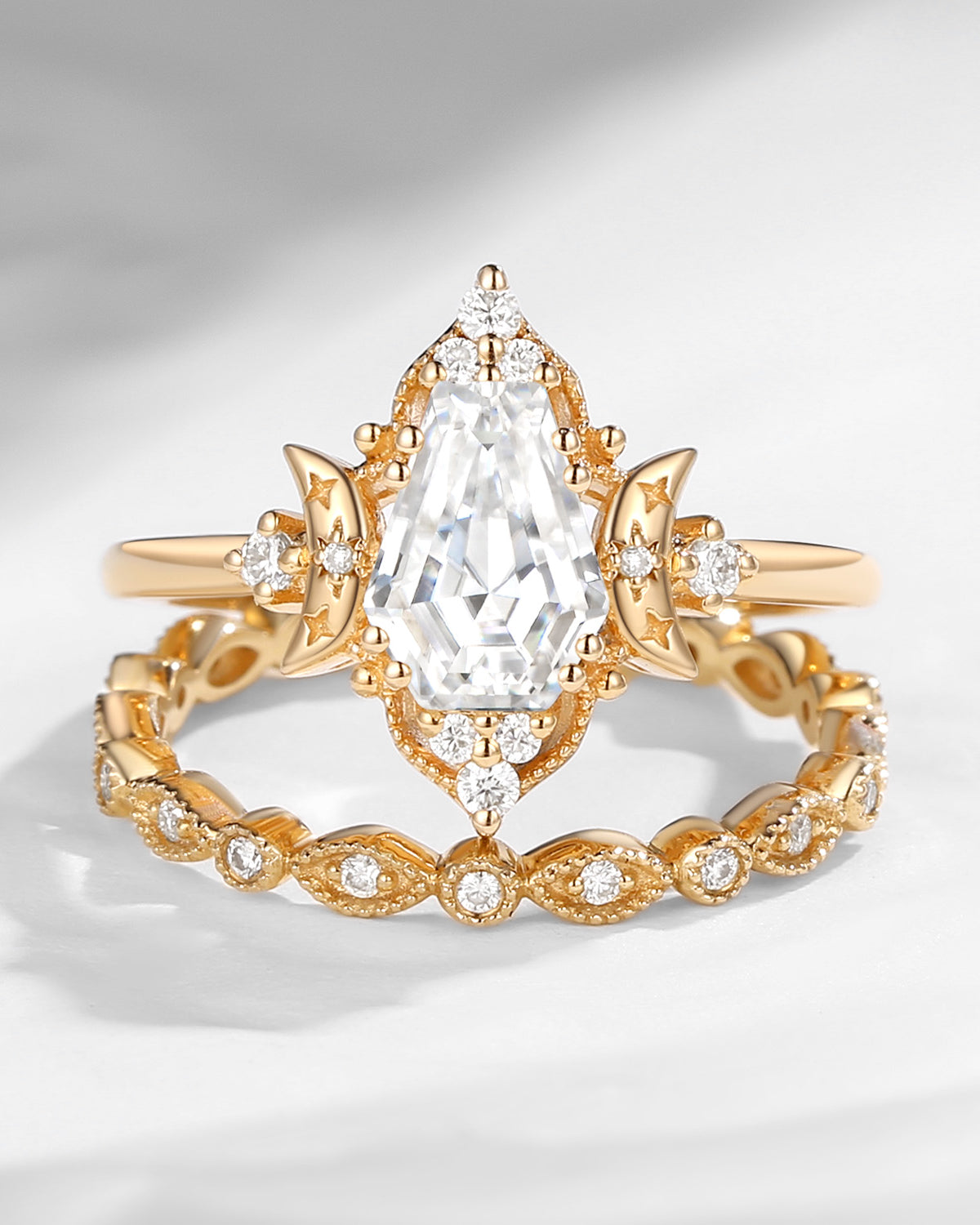 Crescent Moon | Vintage Coffin Cut Moissanite ‘Moons & Stars'Engagement Ring 2pcs