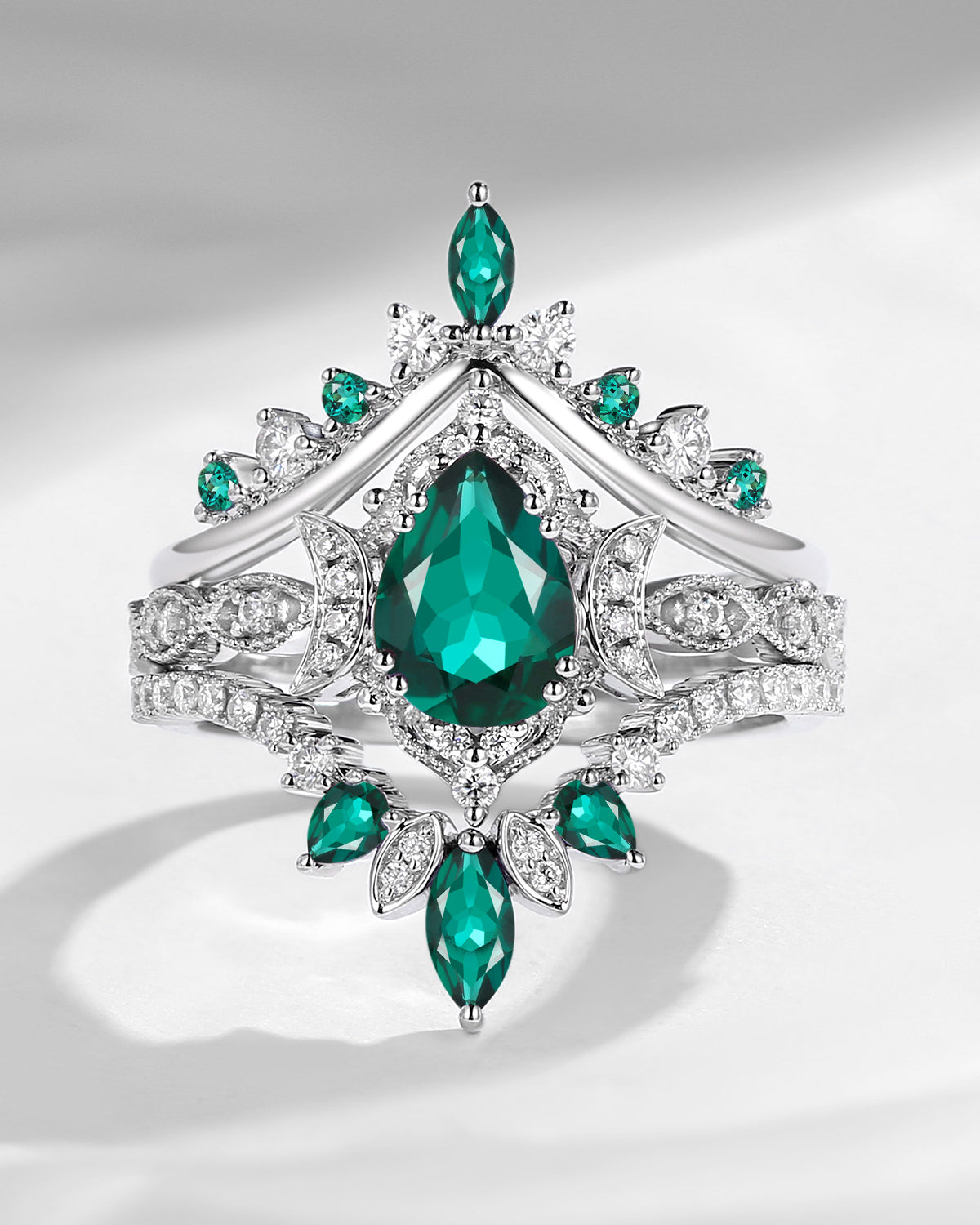 Crescent moon | Antique Pear Cut Lab Emerald Engagement Ring Set 3pcs
