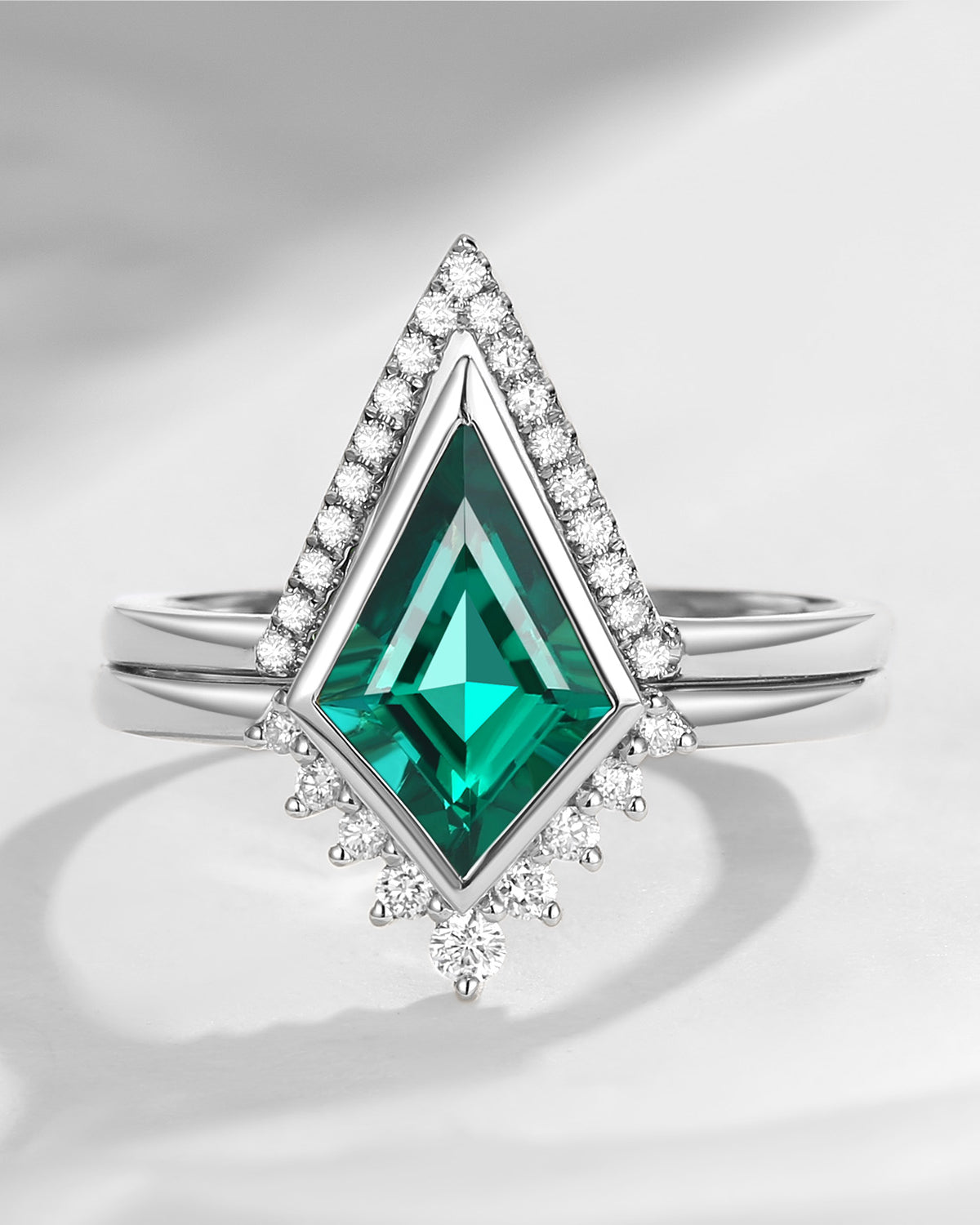 18K Art Deco Kite Shaped Lab Emerald Engagement Ring Set 2pcs - Statement