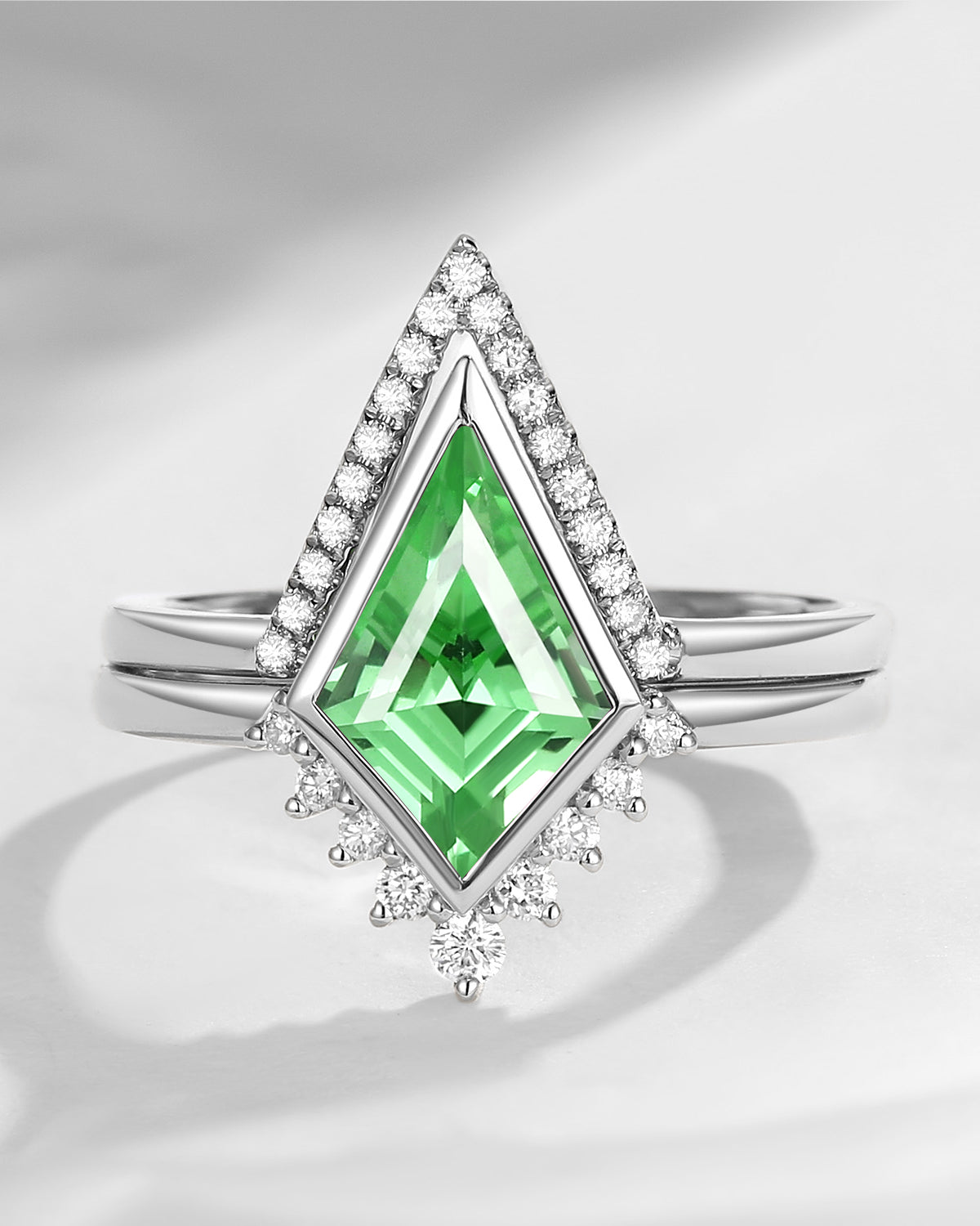 18K Art Deco Kite Cut Lab Tsavorite Engagement Ring Set 2pcs - Statement