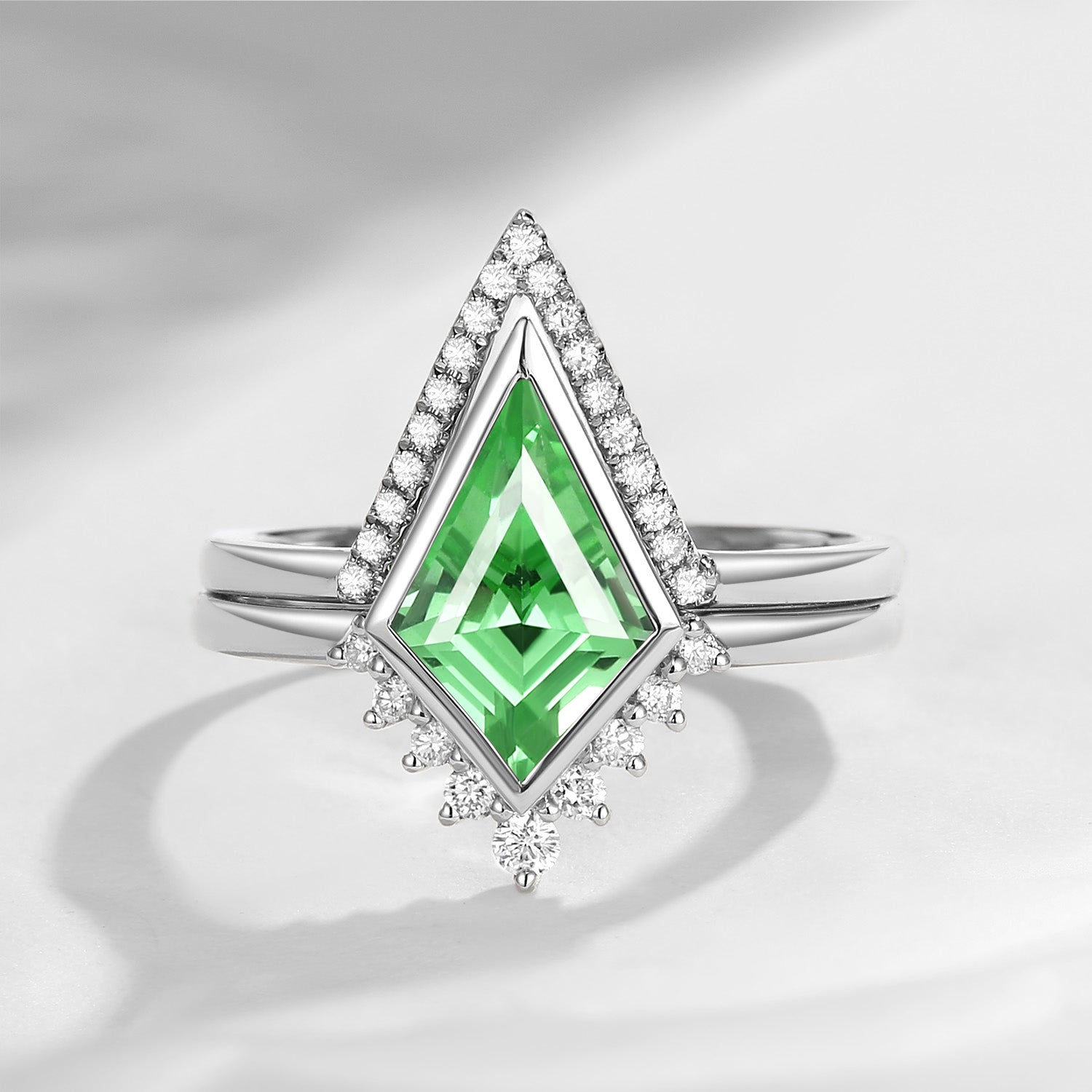 18K Art Deco Kite Cut Lab Tsavorite Engagement Ring Set 2pcs - Statement