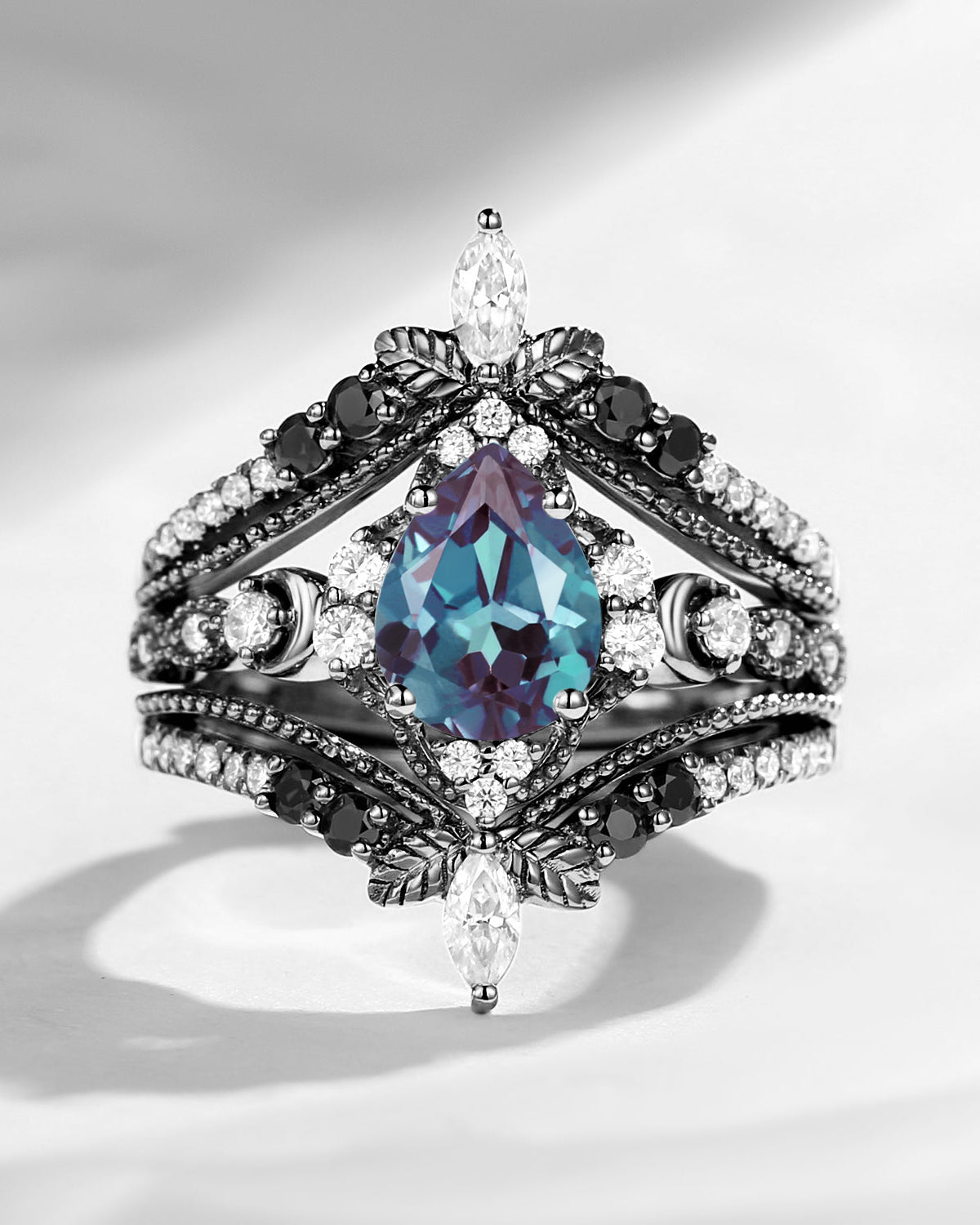 Pear Cut Vintage Inspired Lab Alexandrite Black Gold Ring Set 2pcs - Maximalist Style Cage Ring