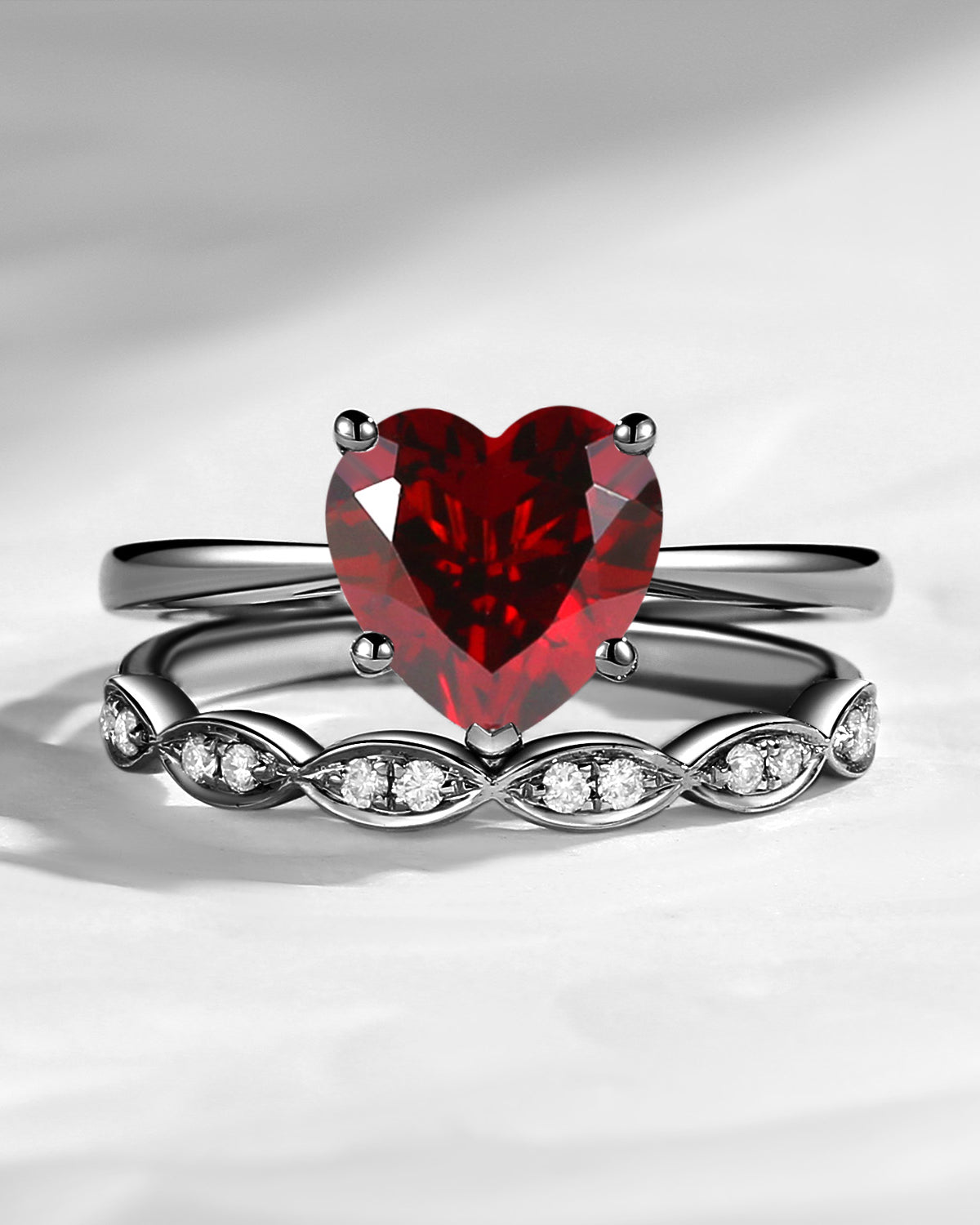 Unique Heart Shaped Solitare Garnet Engagement Ring 2pcs Set