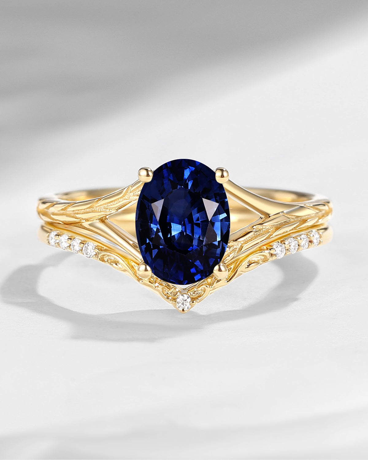 Nature Inspired Oval Cut Natural Sapphire Textured Engagement Ring Set 2pcs