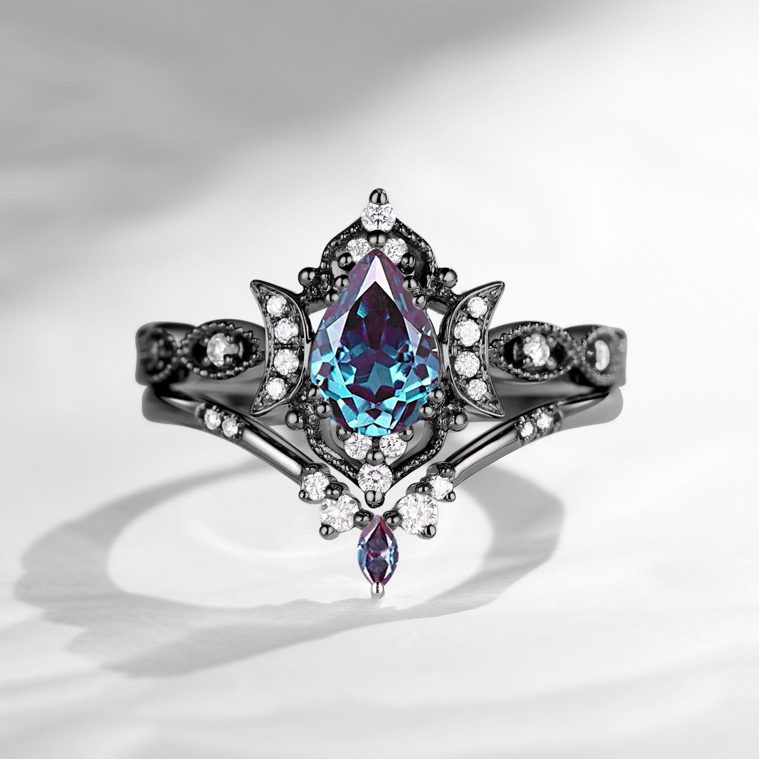 Crescent Moon | Unique Lab Alexandrite Black Gold Engagement Ring Set 2PCS - Luna