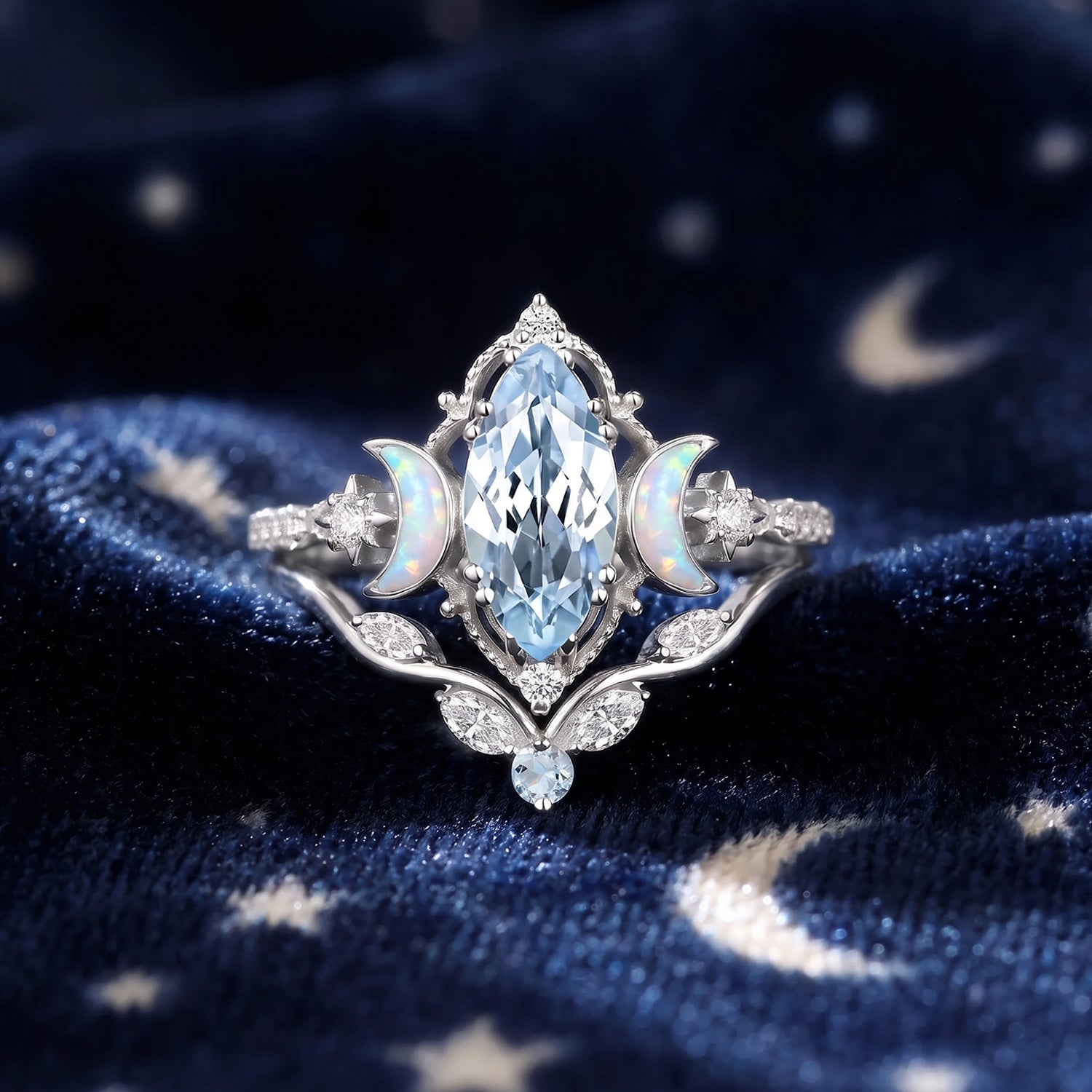 'Ultra Galaxy' – Vintage Marquise Natural Aquamarine Crescent Moon Ring Set with Star-Inspired Details