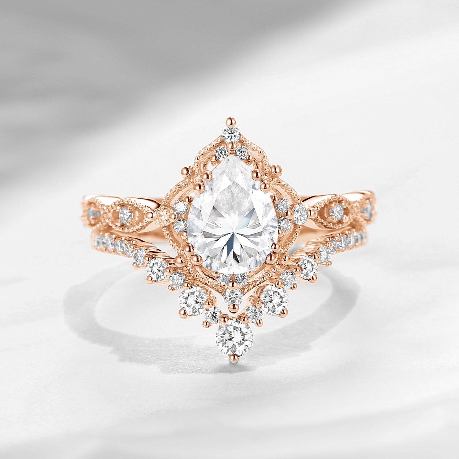 Antique Pear Cut Moissanite Engagement Ring Set 2pcs