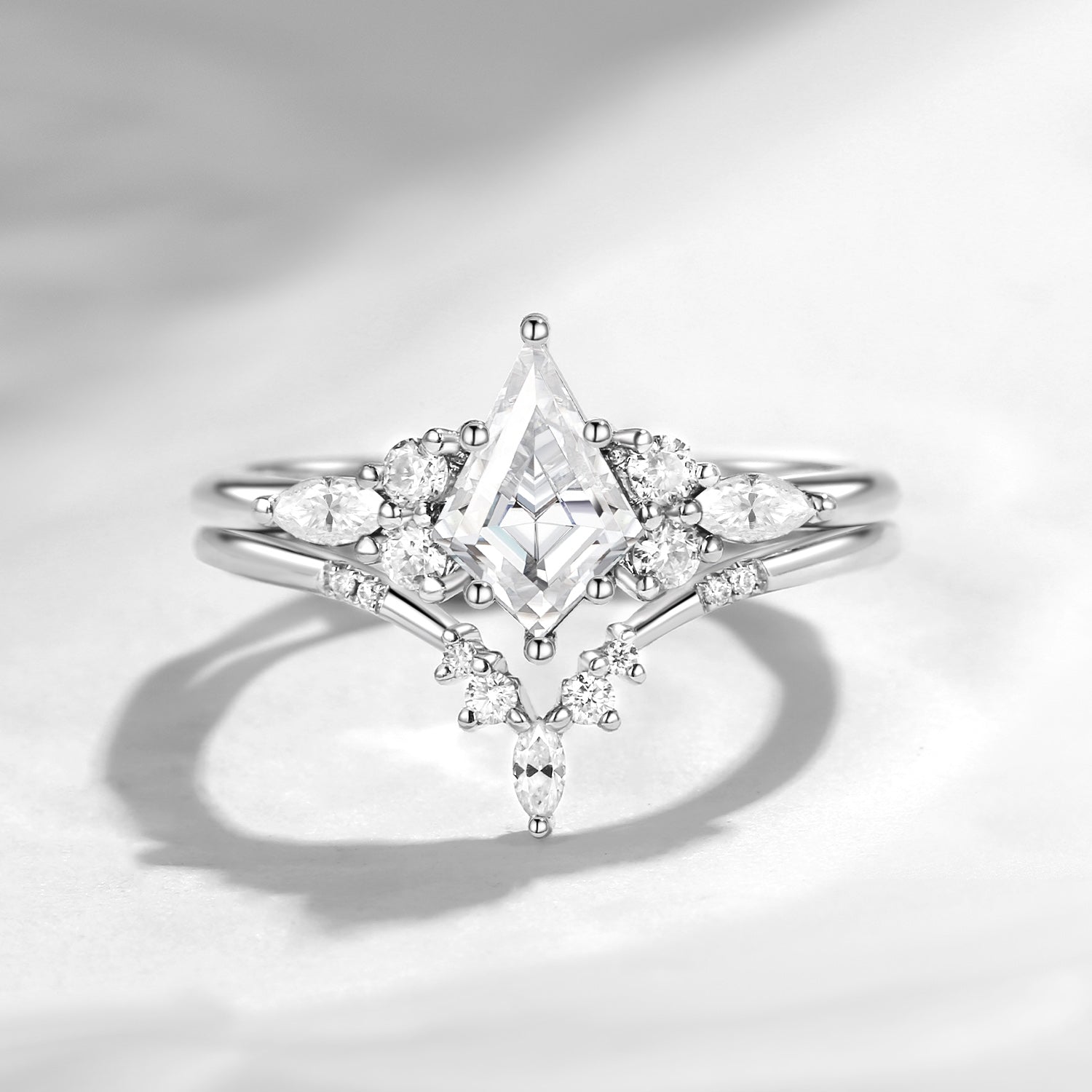 1.0-2.0ct Kite Cut Lab Diamond Cluster Engagement Ring Set 2pcs