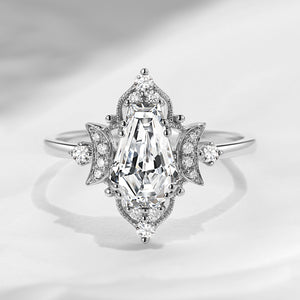 Crescent Moon | 1.0-2.0ct Coffin Cut Lab Diamond 'Evermore' Engagement Ring