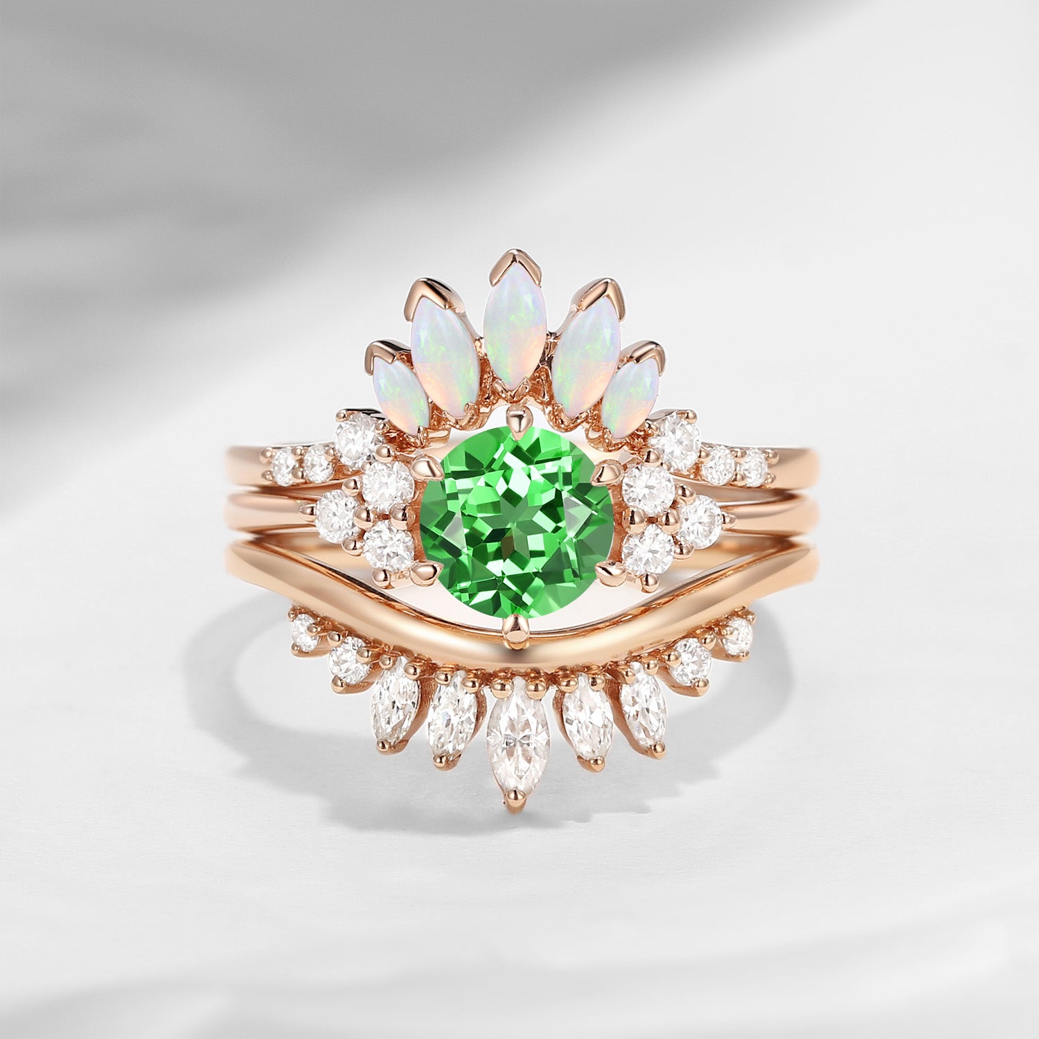 Bette‘s Eyes | Lab Tsavorite Engagement Ring Set 3pcs