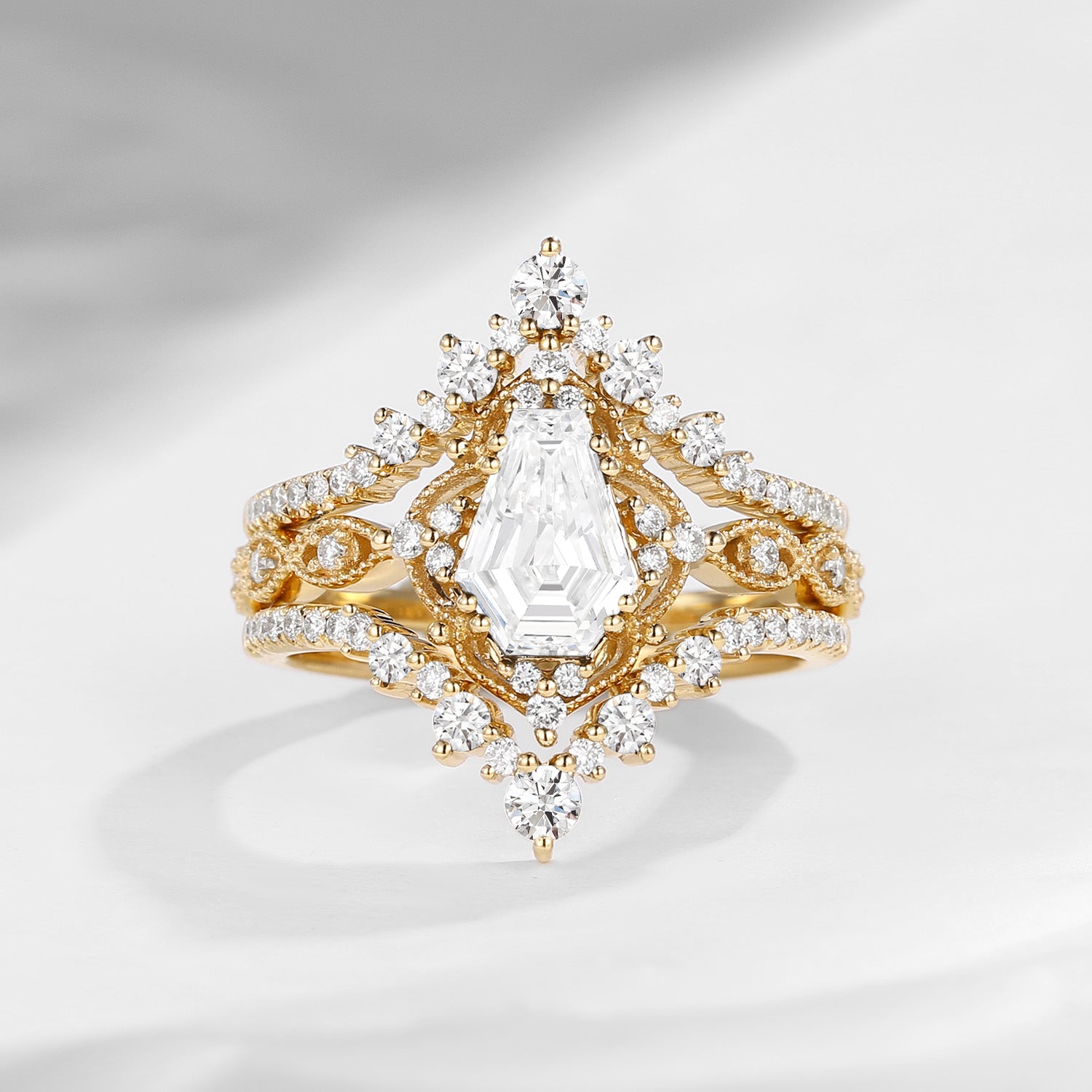 Vintage Inspired - IGI Certified Coffin Lab Diamond Bridal Set with Diamond Accents
