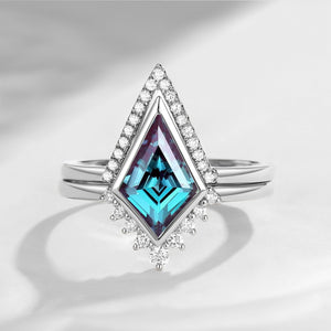 18K Art Deco Kite Shaped Lab Alexandrite Engagement Ring Set 2pcs - Statement