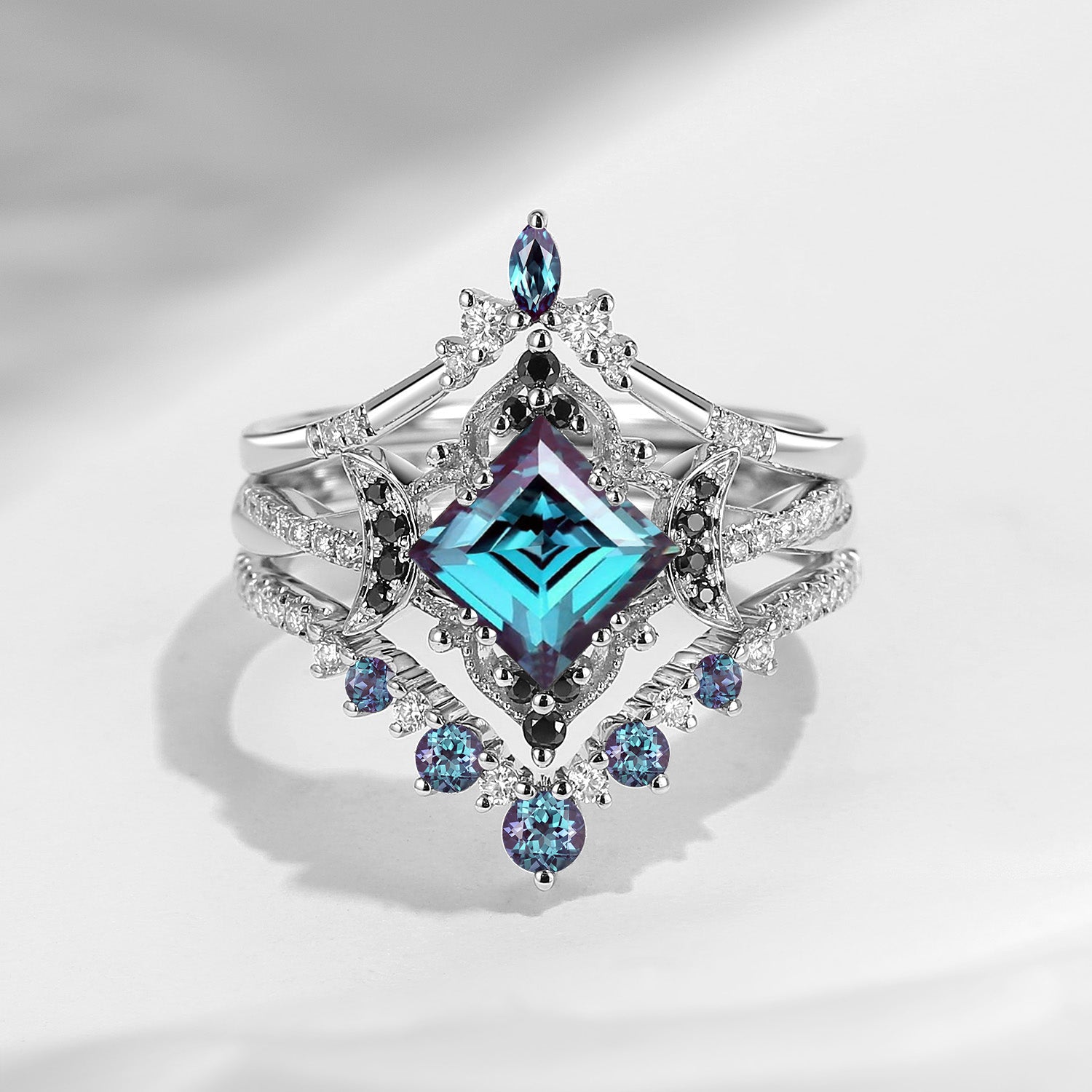 Crescent Moon | Rhombus Cut Lab Alexandrite 'Noir' Engagement Ring Set 3pcs